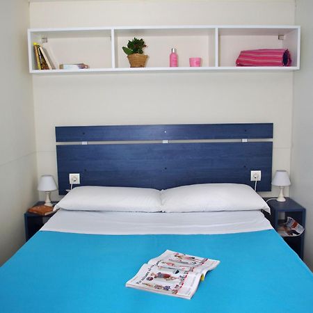 Happy Camp Mobile Homes In Camping Villaggio Internazionale San Menaio Exterior foto