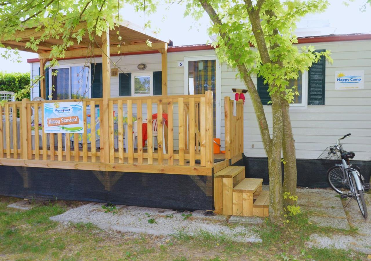 Happy Camp Mobile Homes In Camping Villaggio Internazionale San Menaio Exterior foto